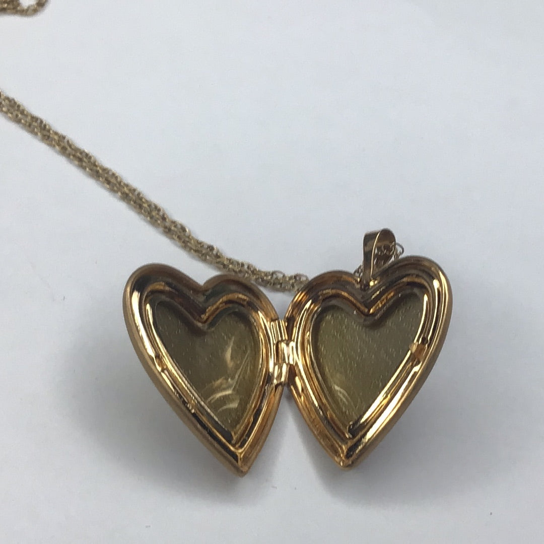 Picture Heart Locket “MOM” 14K Yellow Gold Filled Necklace 20” - Pawn Man Store