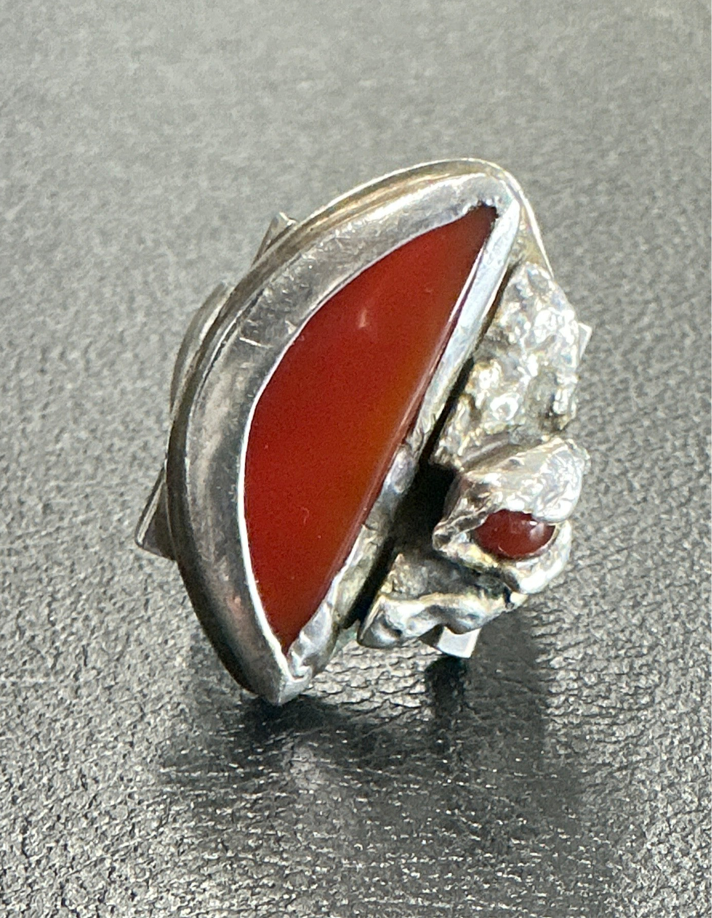 Heavy Vintage 1970s Artist Made Sterling and Carnelian Brutalist Ring Sz. 10.5