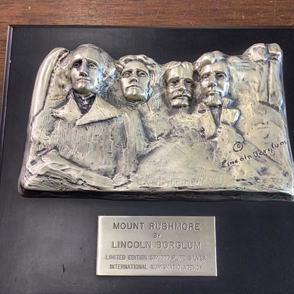 Mount Rushmore by Lincoln Borglum Limited Edition 57/1000 Pure Silver International Numismatic Agency