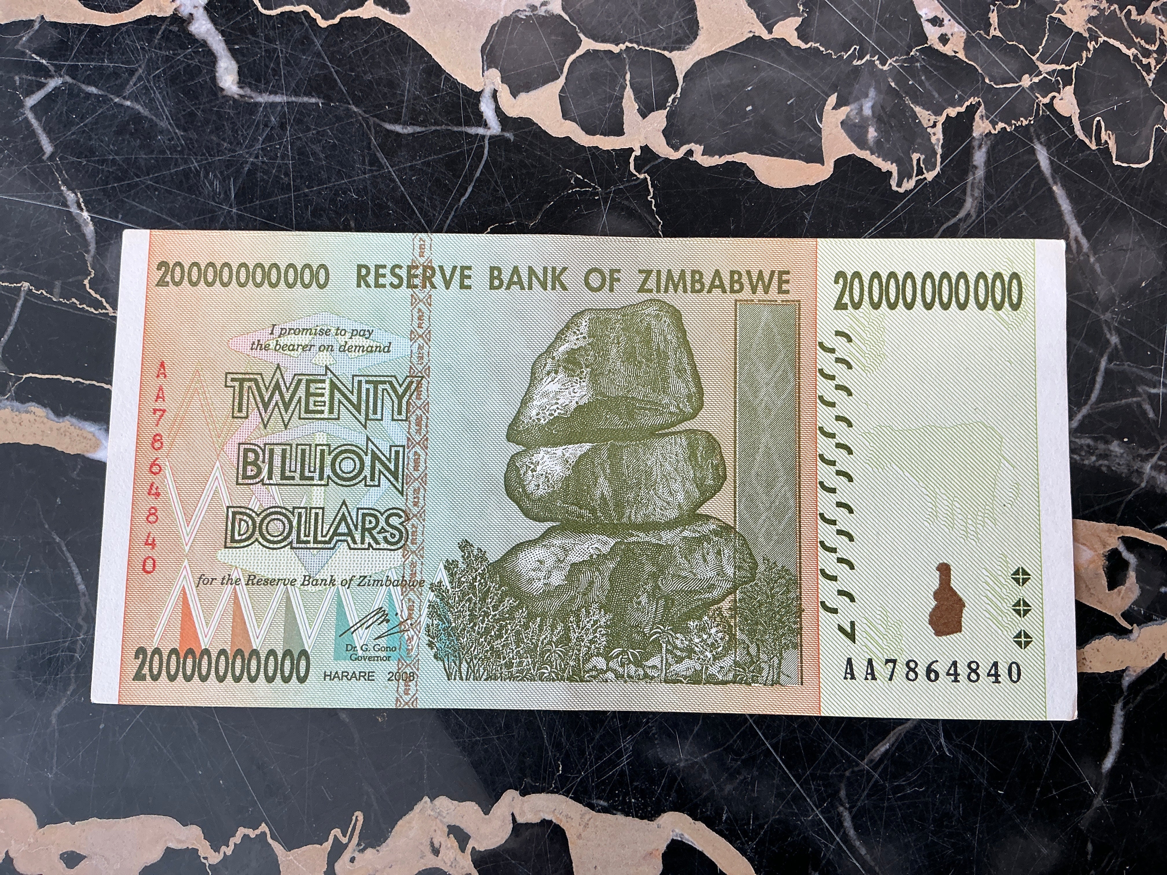 World Currency – Pawn Man Store