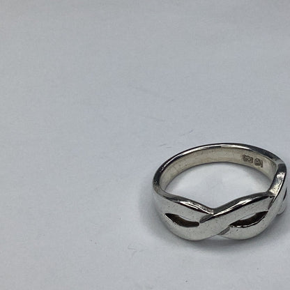 Sterling Silver 925 Braided Style Ring sz. 6.5