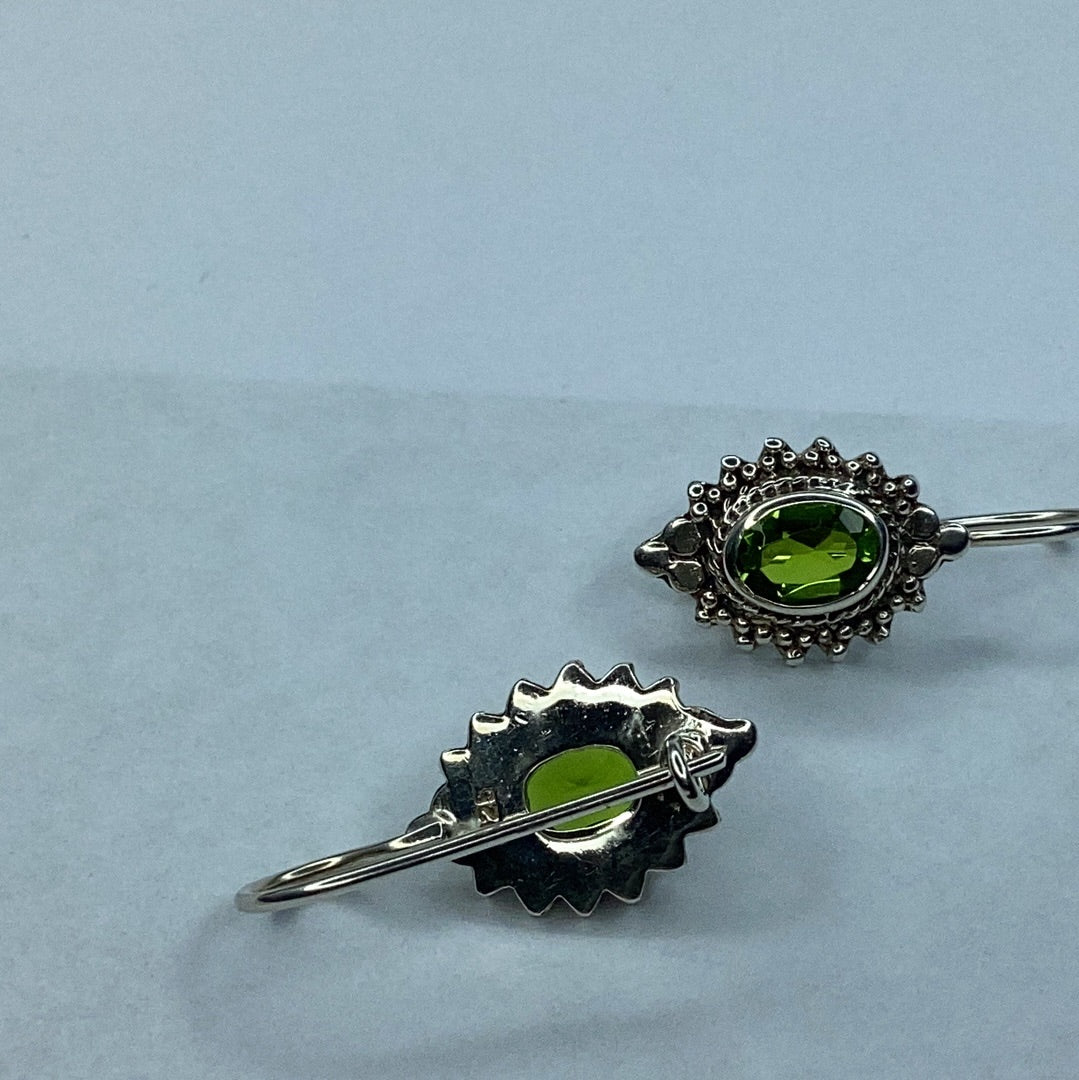 New Sterling Silver 925 Oval Faceted Peridot Stone Wire Dangle Earrings