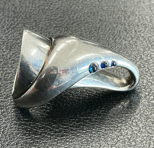 Heavy Futurist Taxco Silver Ring with Blue Stones 34 grams Sz. 8.5